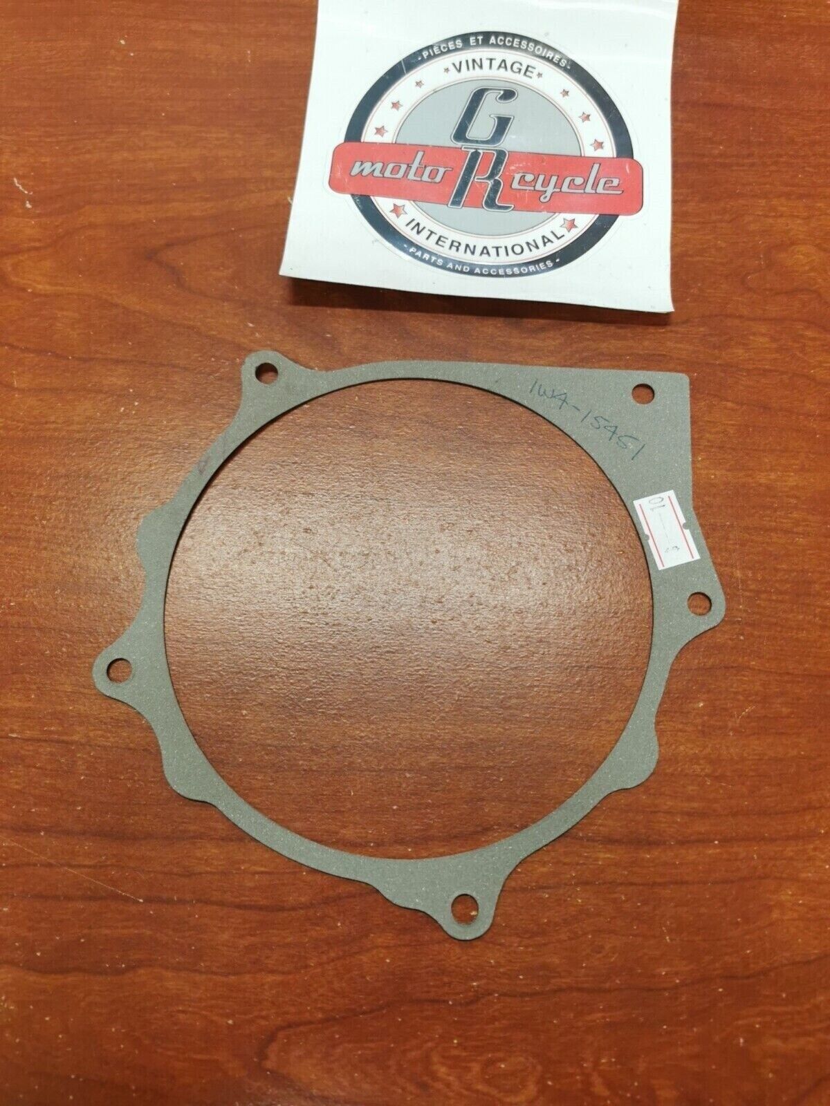 NOS Yamaha YZ250 CRANKCASE COVER GASKET 1W4-15451-00-00 SUB. 1W4-15451-01-00 Y94