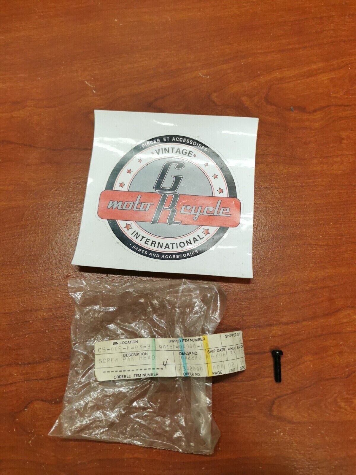 NOS Yamaha 1983 XZ550 PAN HEAD SCREW 90157-04040-00 Y72