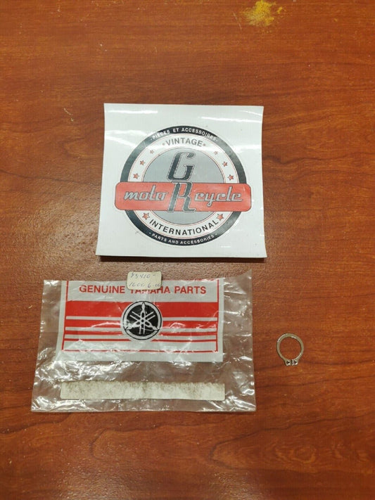NOS Yamaha CIRCLIP 93410-16006-00 SUB. 93410-16007-00 Y71