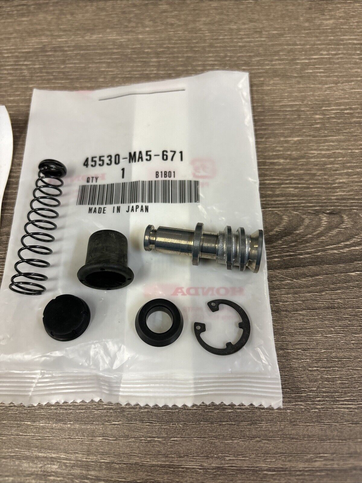 NOS Honda CB1100 CB400N CB750 CBR1000F MASTER CYLINDER KIT 45530-MA5-671 H159