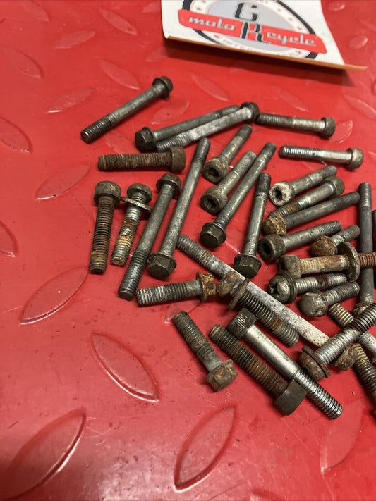 Honda CR250R 1984 engine motor crankcase / cover hardware bolt