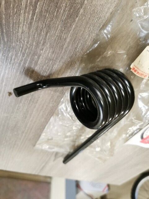 NOS Yamaha ET300C ET250B ET300E ET250D SPRING TORSION 8F3 90508-10337-00 Y130