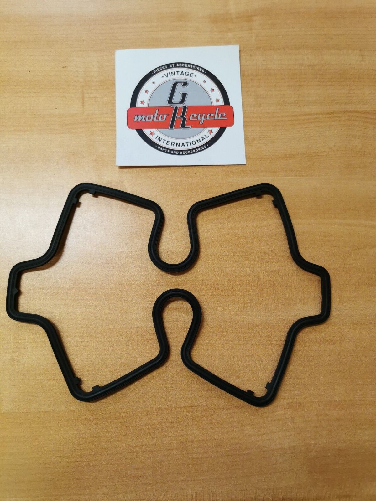 NOS HONDA VF700 VF750 1983 - 1985 GASKET  CYLINDER HEAD COVER 12391-MB0-000  H17