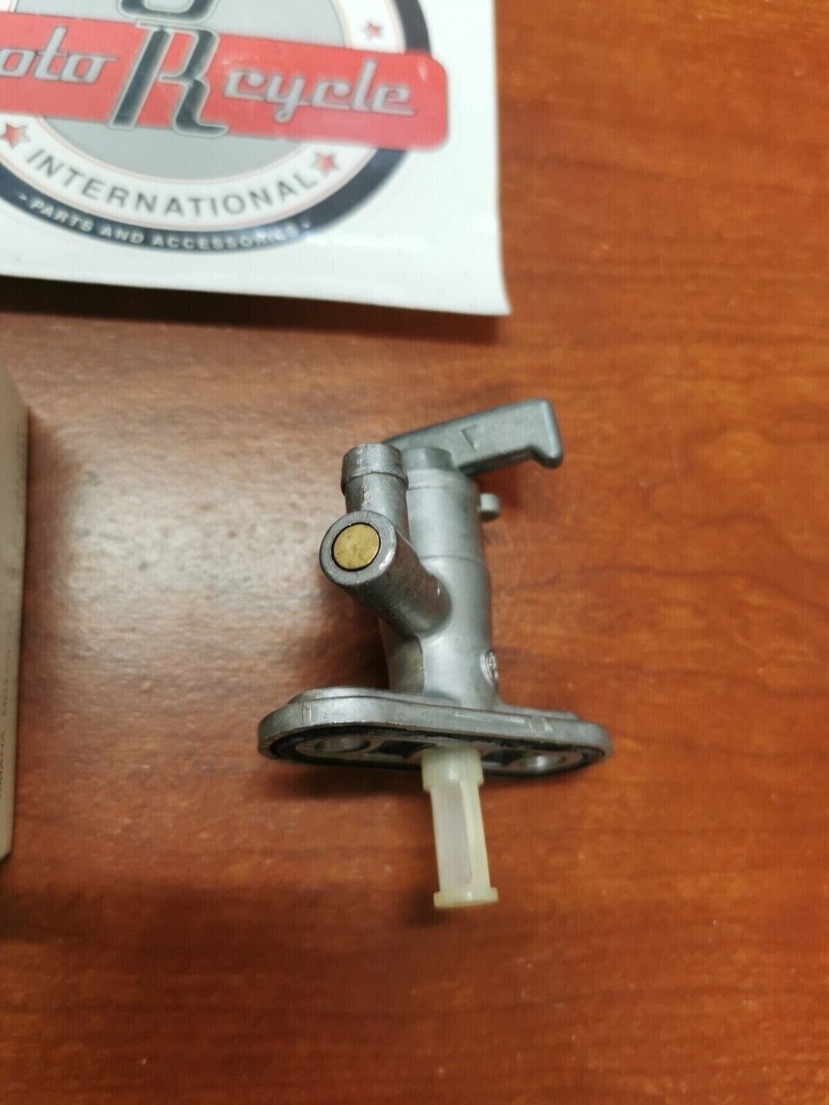 NOS Yamaha YZ50 YZ80 YZ125 YZ250 YZ400 YZ465 YZ490 FUEL COCK 2K5-24500-00-00 Y86