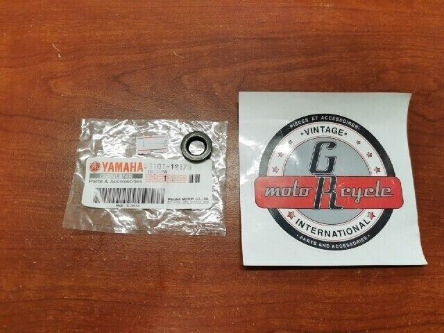 NOS Yamaha YXE10 YXF10 YXE85 YXF85 YFS200 OIL SEAL 93101-12173-00 Y102