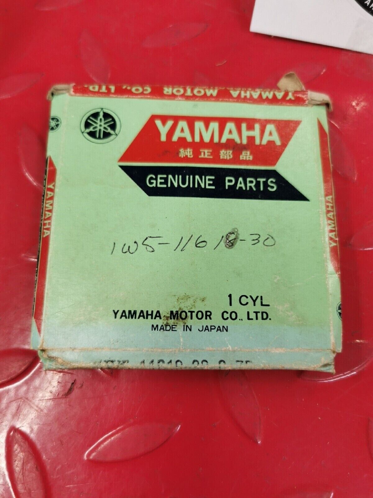 NOS YAMAHA IT250 1977 - 1981 PISTON RING SET O/S 0.75 1W5-11610-30-00 Y51