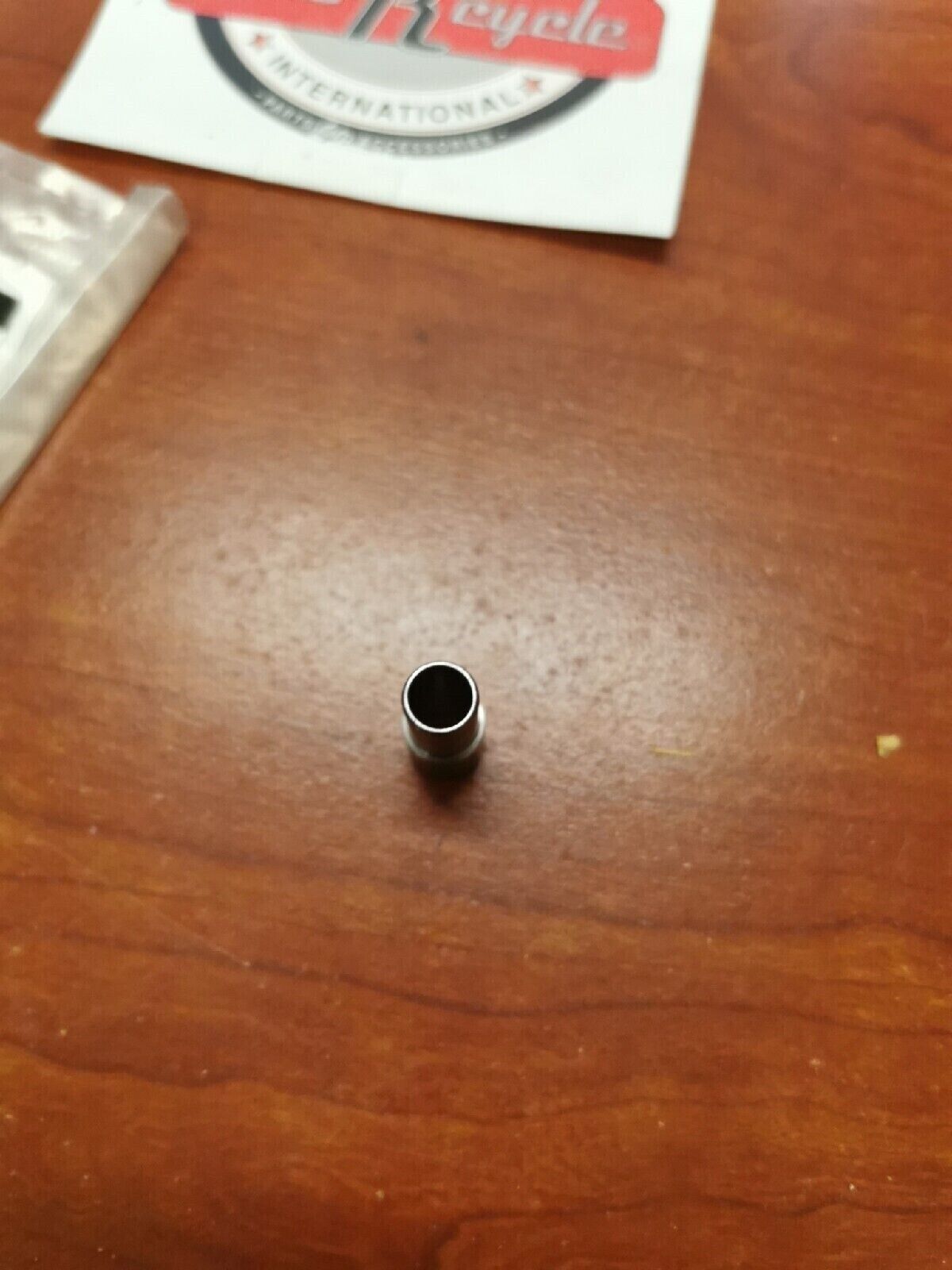 NOS Yamaha OIL PUMP PIPE 2XK-13416-00-00 Y68