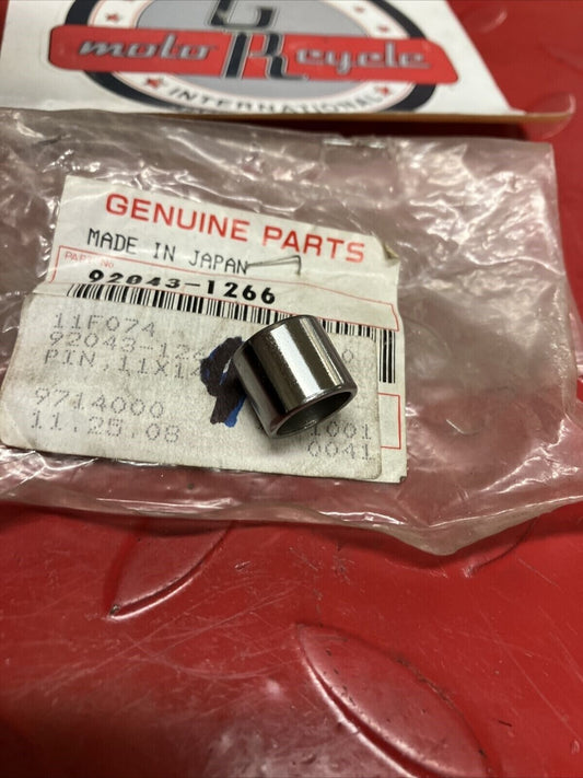 NOS KAWASAKI DOWEL PIN 11X14X12.3 92043-1266 K13