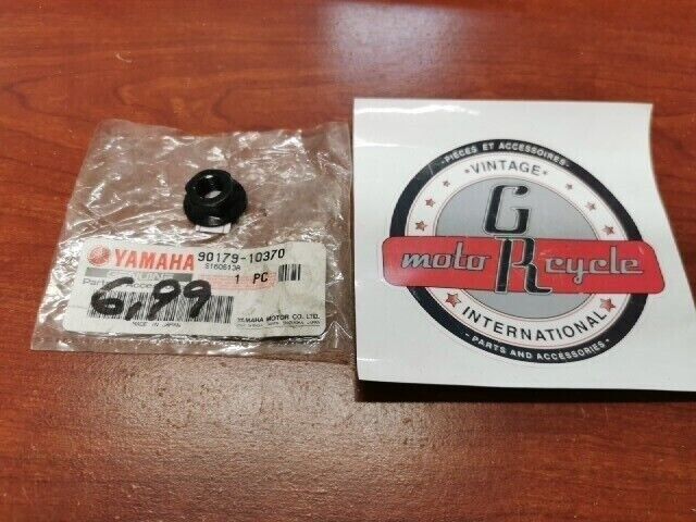 NOS Yamaha CW50 CA50 XVZ12 XVZ13 SPECIAL SHAPE NUT 90179-10370-00 Y102