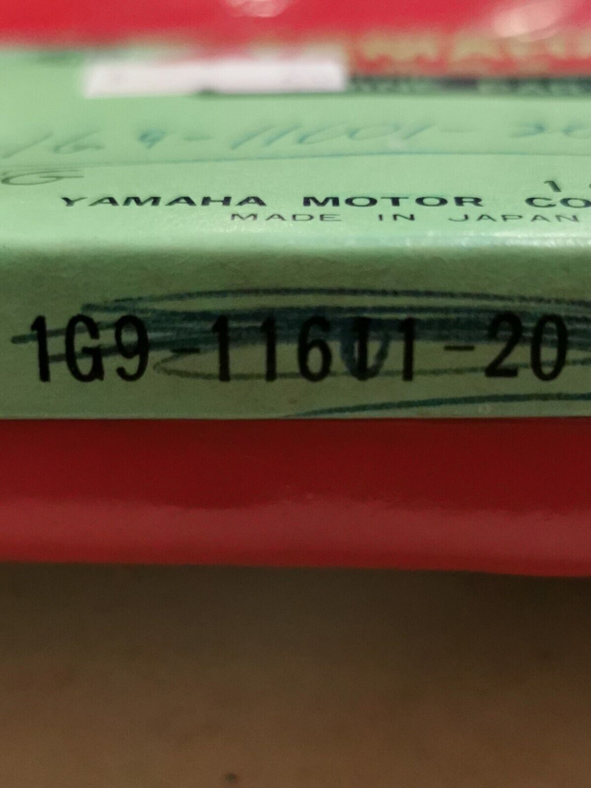 NOS YAMAHA YZ100 Piston Ring 1G9-11611-20-00 Y32