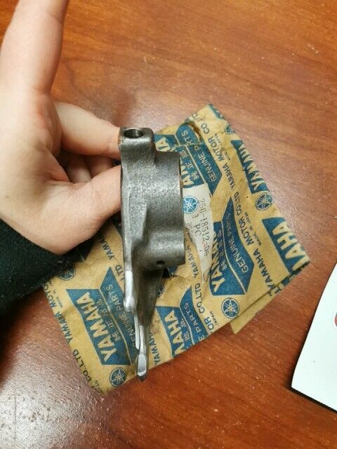 NOS Yamaha TX650 XS1 XS650 SHIFT 3RD PINION FORK 256-18512-00-00 Y116