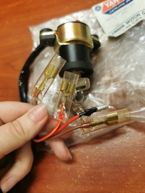 NOS Yamaha MAIN SWITCH 584-82508-50-00 SUB 584-82508-40-00 584-82508-80-00 Y140