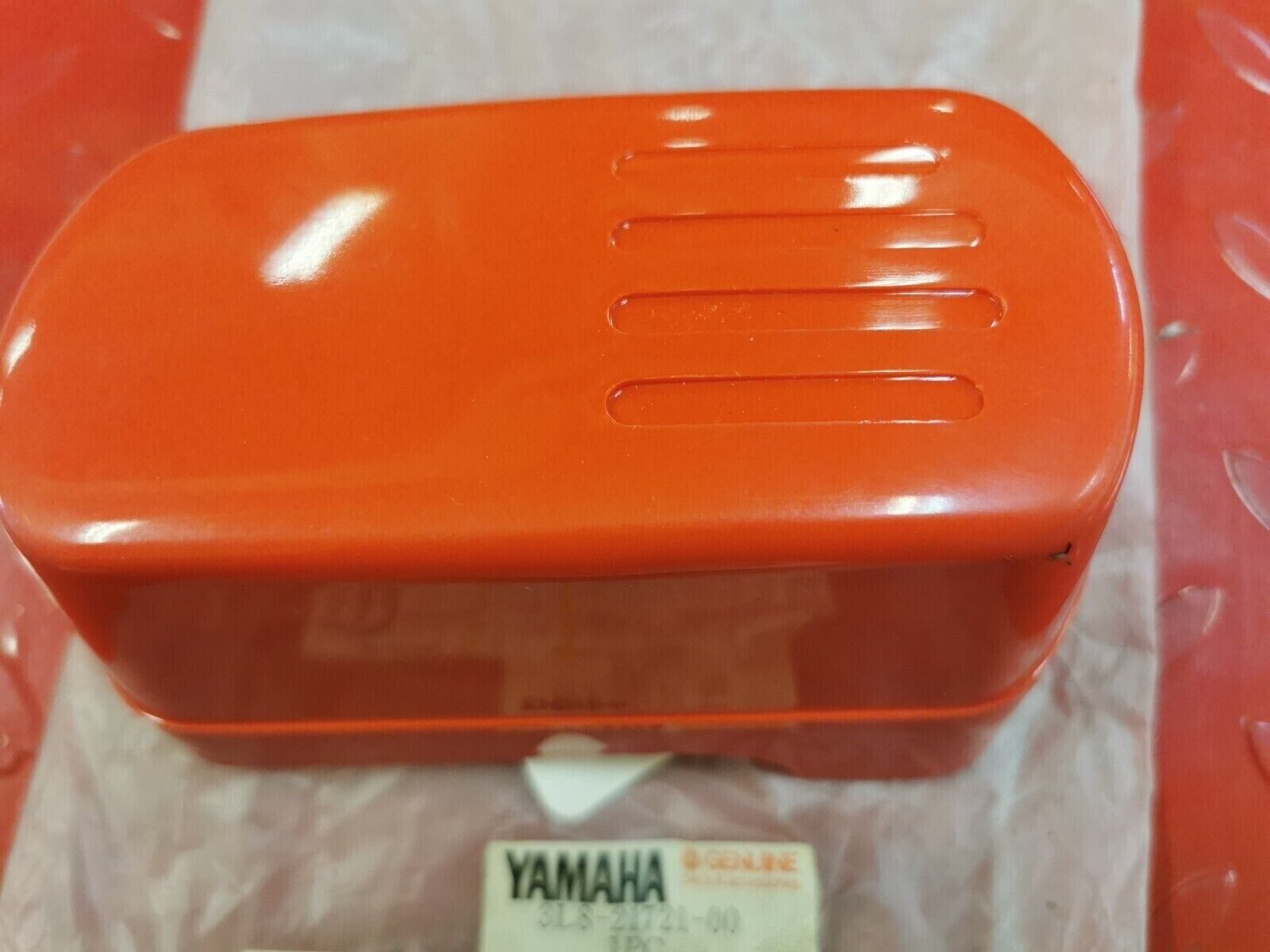 NOS Yamaha YAMAH0PPER QT50  COVER SIDE 2 3L8-21721-00-00  Y12