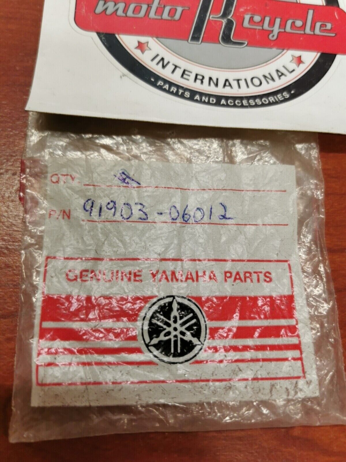 NOS YAMAHA SS440 SR540 YFZ450 BIND SCREW 91903-06012-00 SUB. 98980-06012-00 Y72