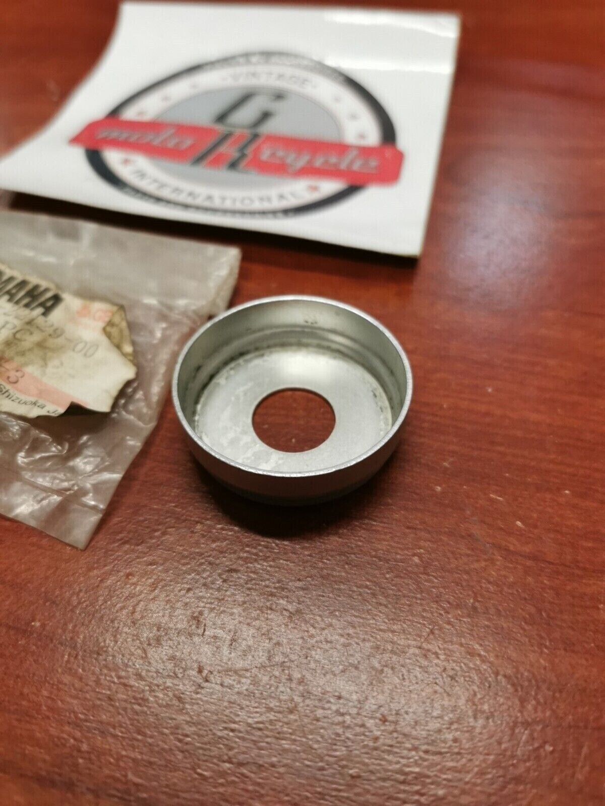 NEW NOS Yamaha TT600 IT250 YZ250 YZ465 YZ490 THRUST COVER 3R4-22129-00-00 Y93