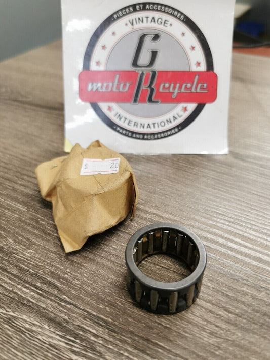 NOS YAMAHA  Connecting Rod Big End Bearing 93310-62660  Y56