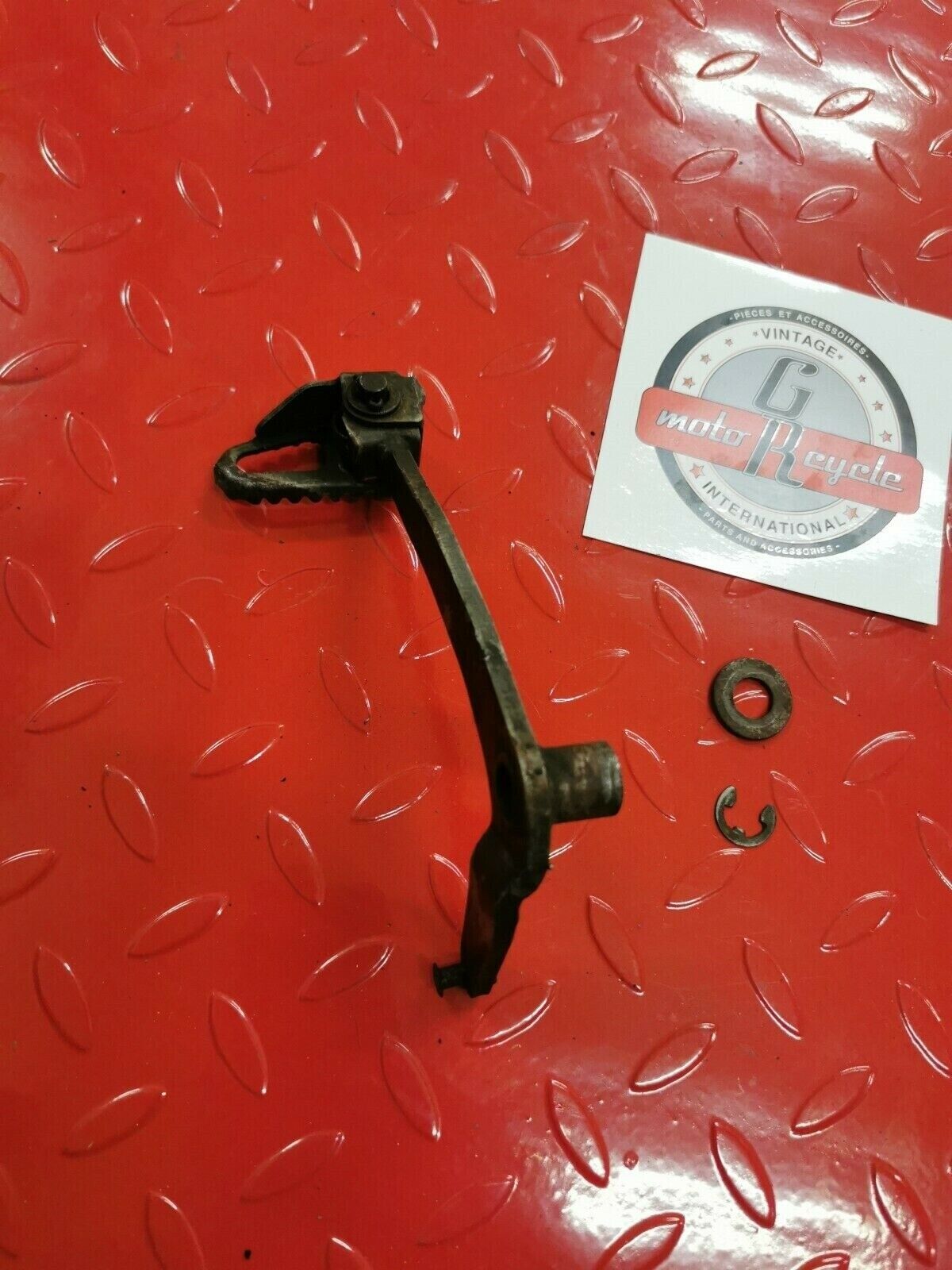 Yamaha IT175 1981 rear brake pedal lever arm 1980