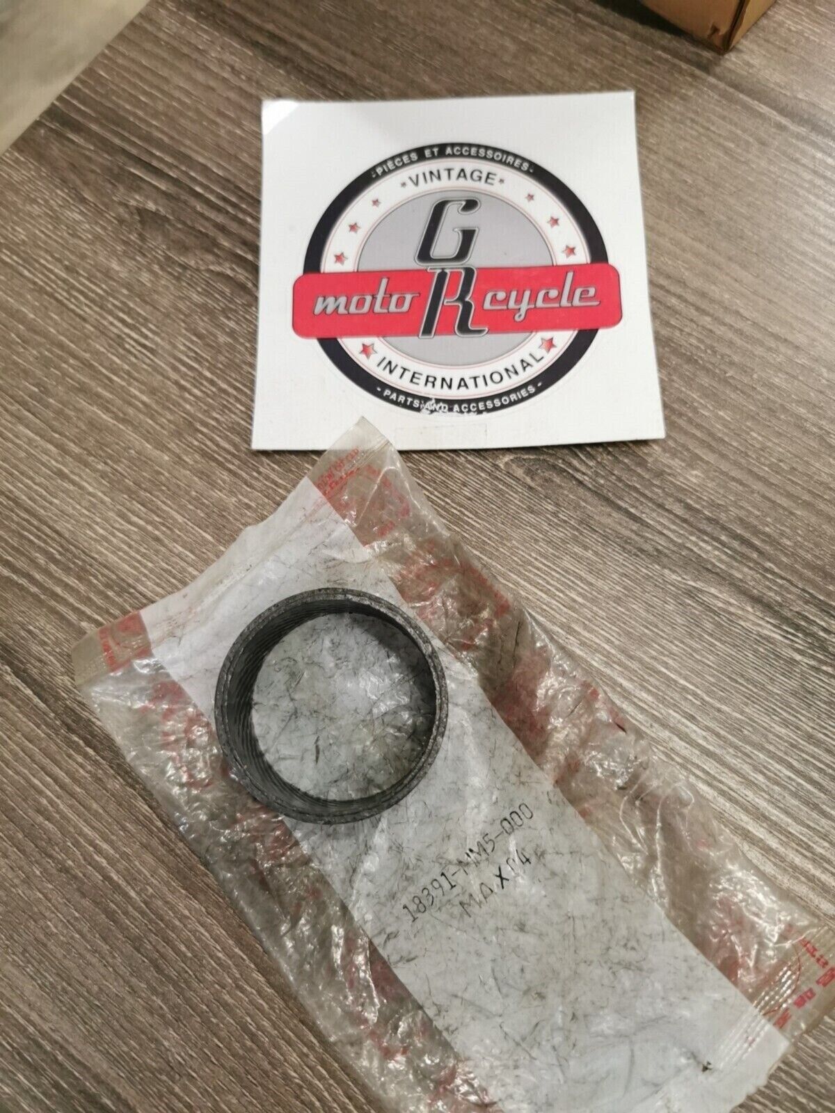 NOS HONDA CBR1000 GASKET MUFFLER 18391-MM5-000 H52