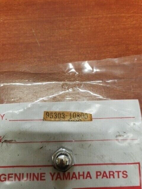 NOS Yamaha XVZ12 XVZ13 XV250 CROWN NUT 95303-10800-00 SUB 95380-10800-00 Y129