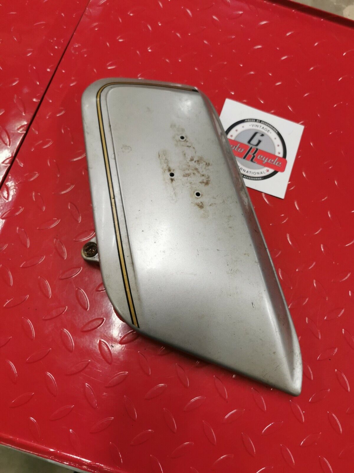 Honda GL1000 1978 goldwing 1000 Gold wing right side cover panel fairing 1979