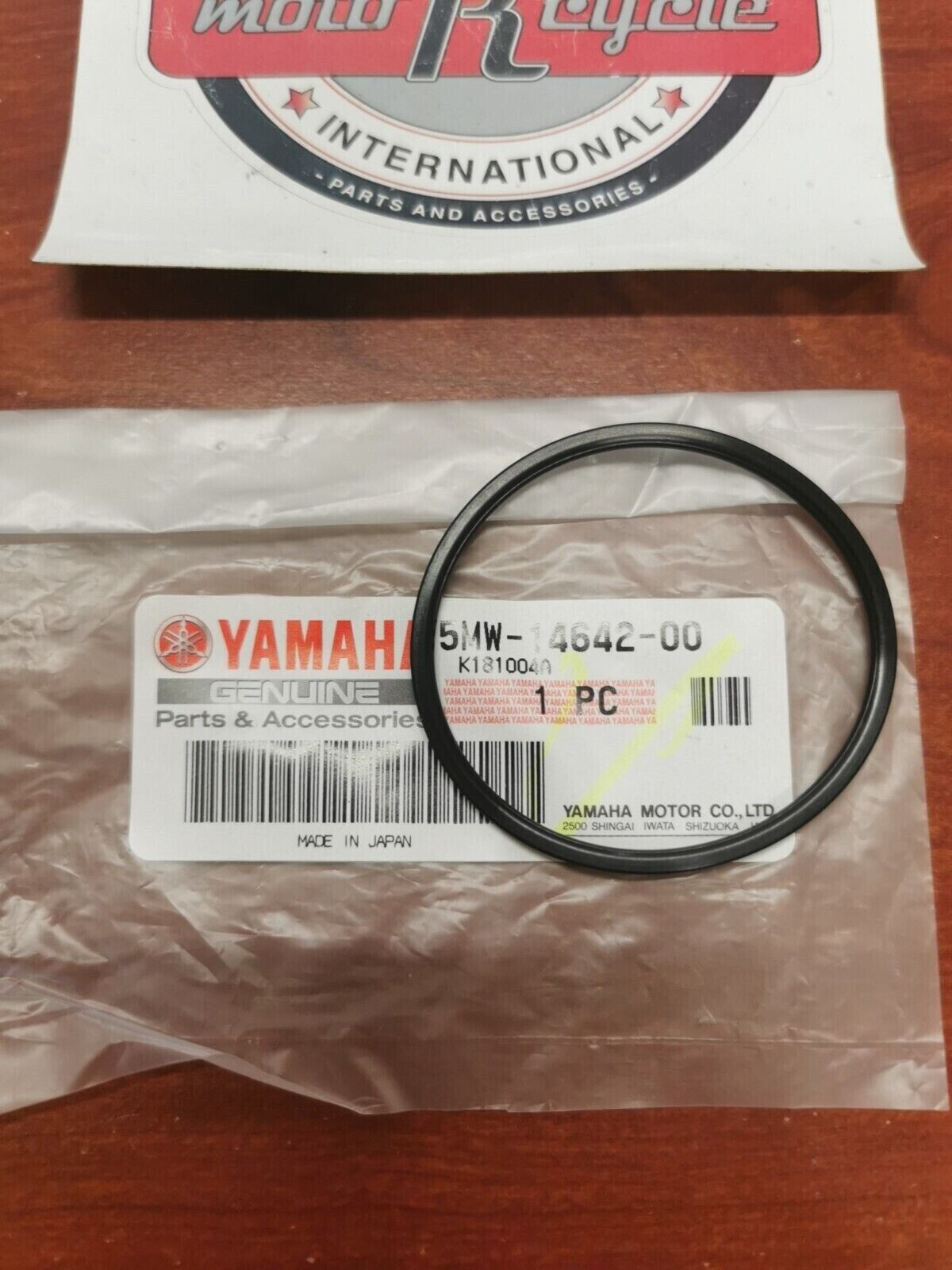 NOS Yamaha YZ250 EXHAUST SEAL 5MW-14642-00-00 Y82