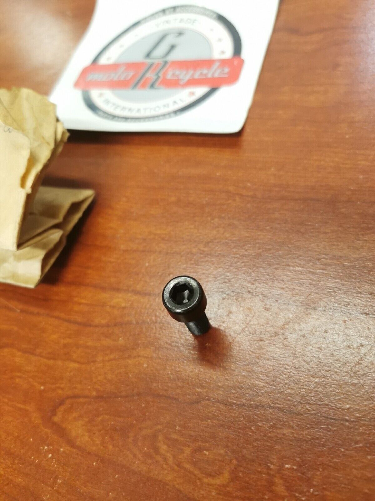 NOS Yamaha CALIPER BOLT 3 306-25826-01-00 Y71