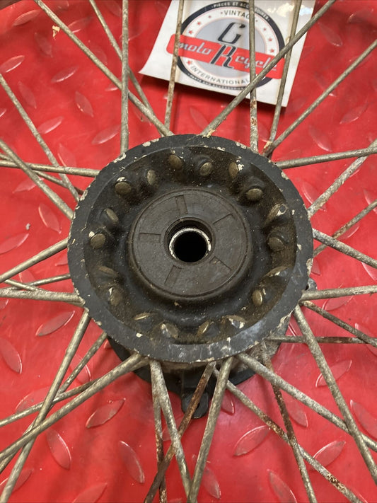 Honda CR250R 1984 Front wheel rim hub CR125R CR500R