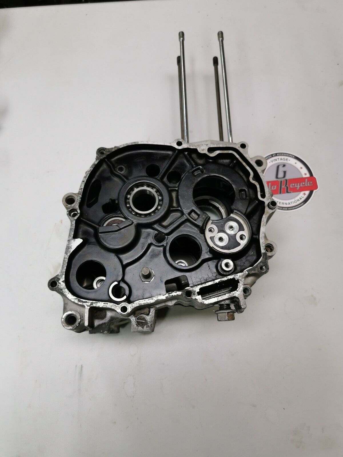Honda XR100 1984 crankcase left right 1983 1986 1985 1987 11100-KA9-681