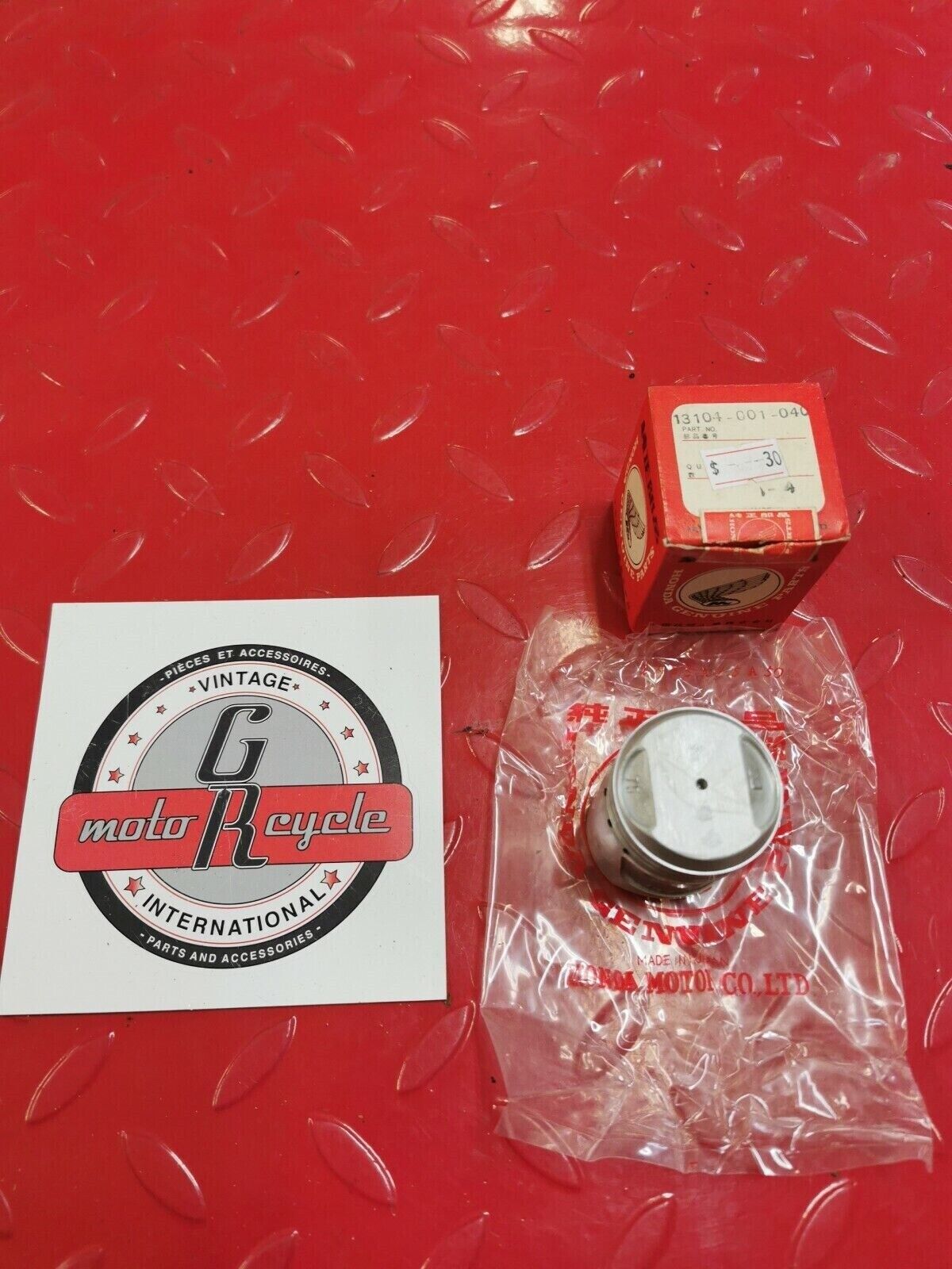 NOS Honda CA100 CA102 PISTON (0.75) 13104-001-040 H5