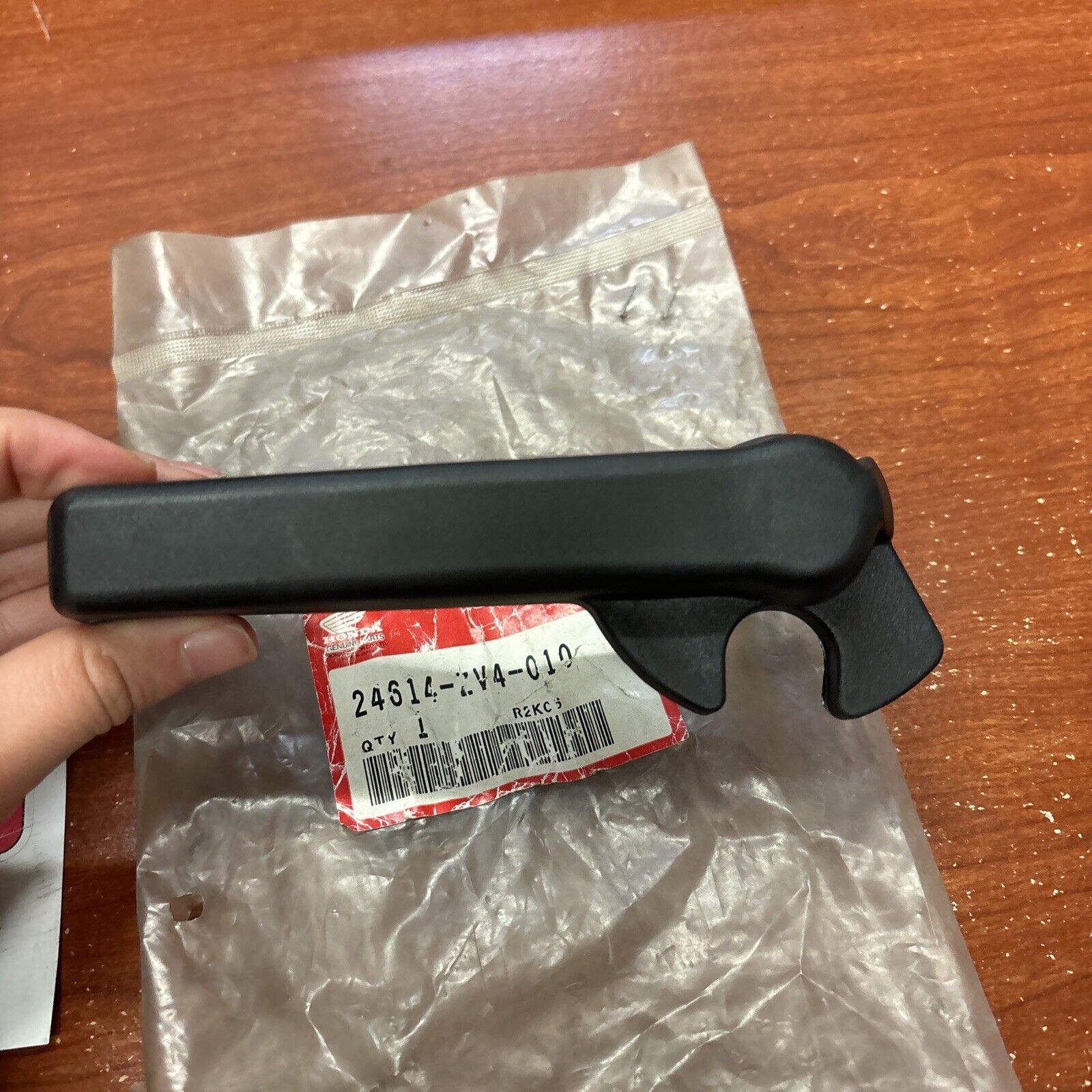 NOS Honda OUTBOARD SHIFT LEVER 24614-ZV4-010 H150