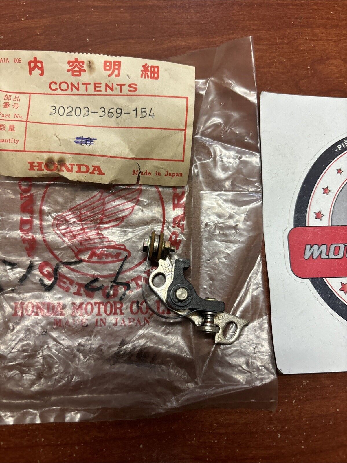 NOS Honda CB250 CB360 CJ250 CJ360 RIGHT CONTACT BREAKER 30203-369-154 H144