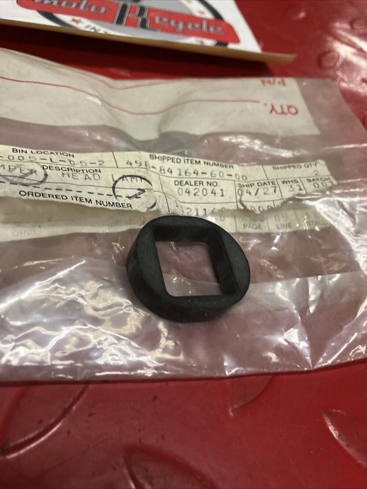NOS YAMAHA HEADLIGHT RUBBER DAMPER 498-84164-60-00 Y65