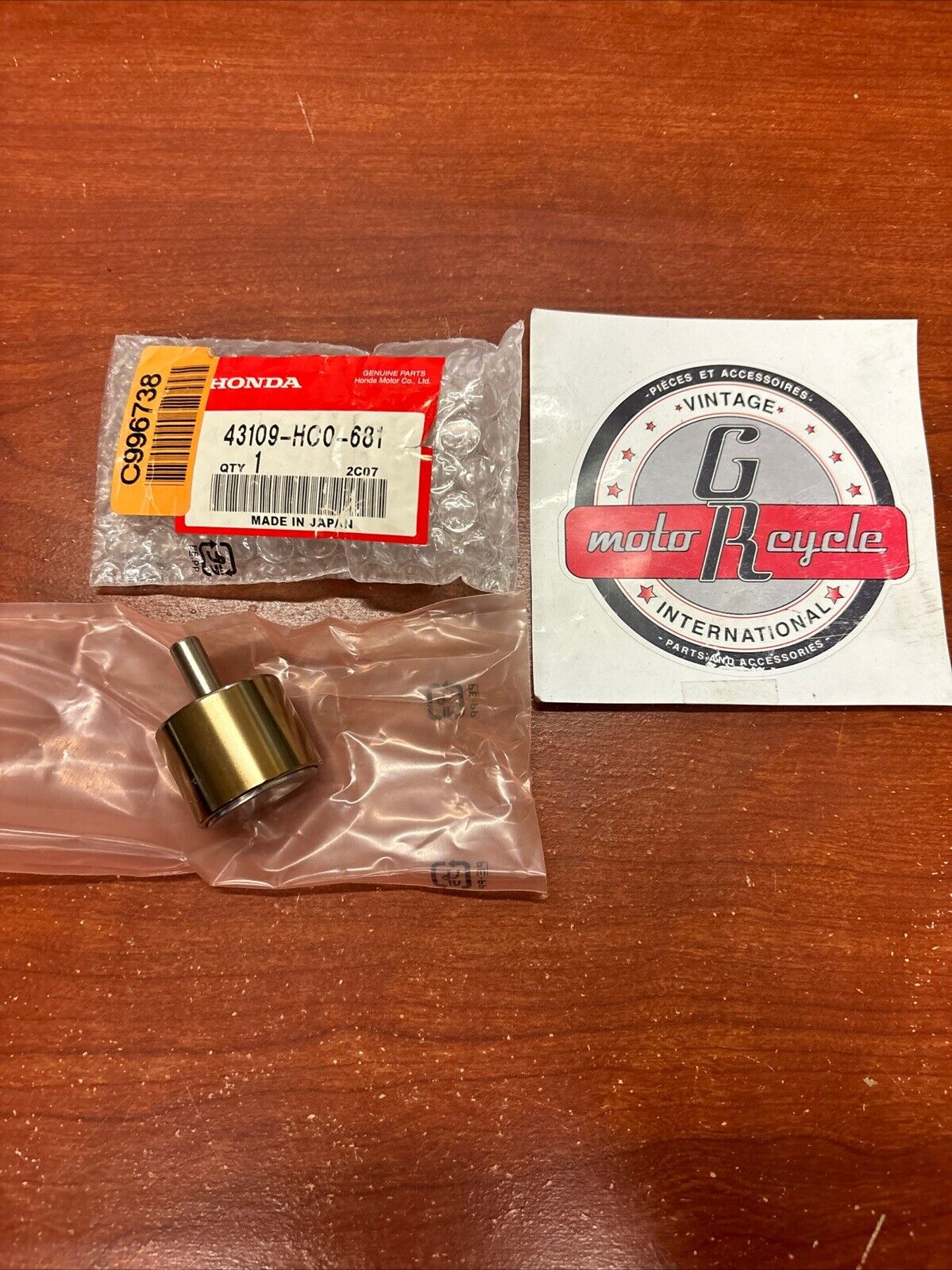 NOS Honda ATC200X ATC250R TRX300EX TRX400EX PISTON 43109-HC0-681 H145