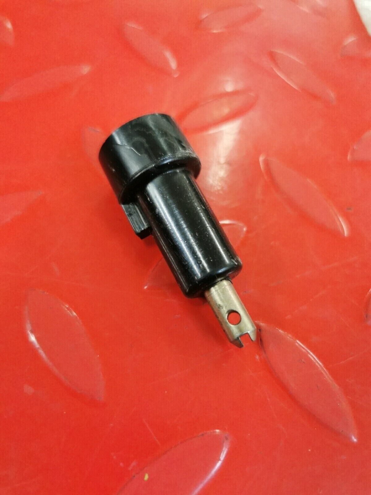 NOS SUZUKI GS250 1980 1981 GS450 1980 1981 1982 FRAME COVER KNOB 47130-44200 S11