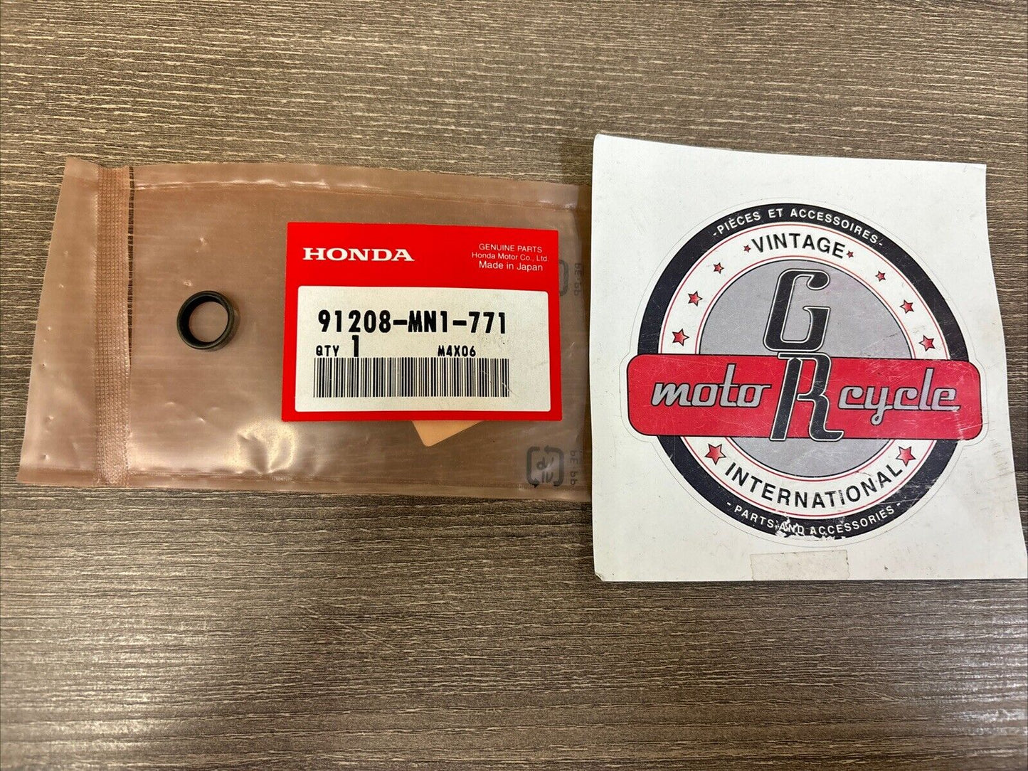 NOS Honda GL1000 GL1100 GL1200 GL1800 NX650 OIL SEAL 11X15X3 91208-MN1-771 H126