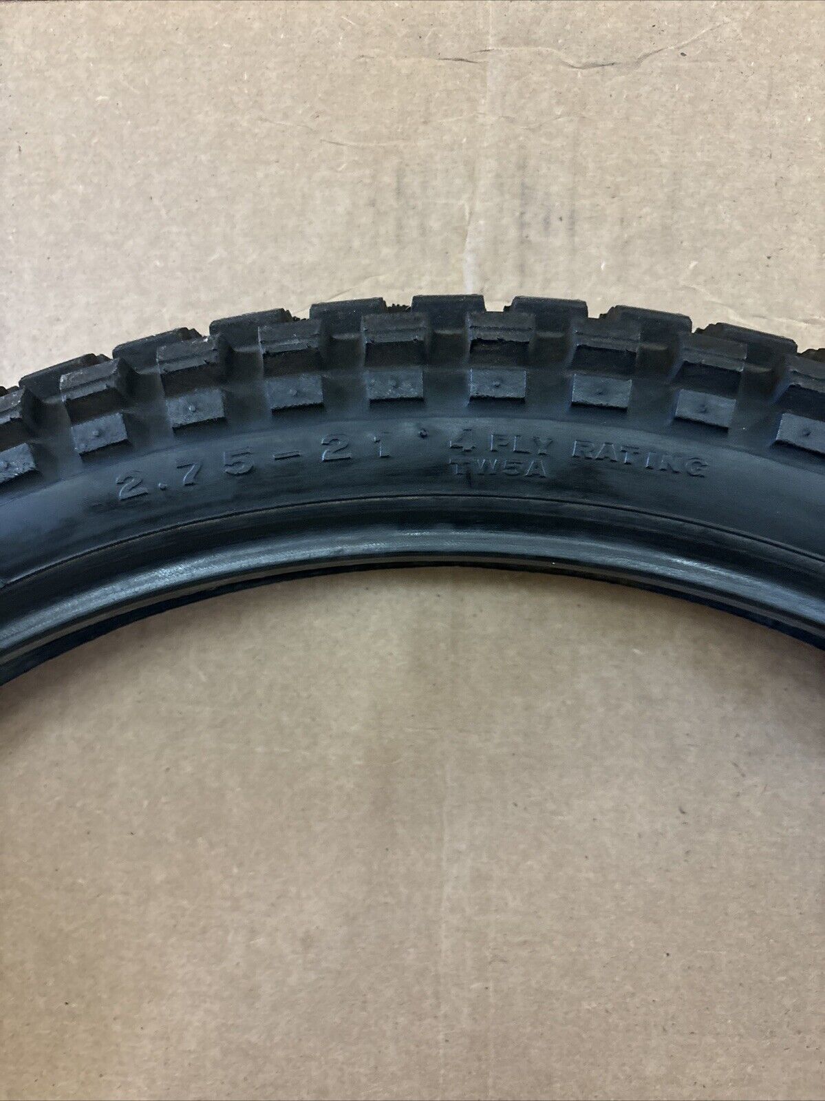 NOS BRIDGESTONE TRAIL WING-5A TIRE 2.75X21 TW5A