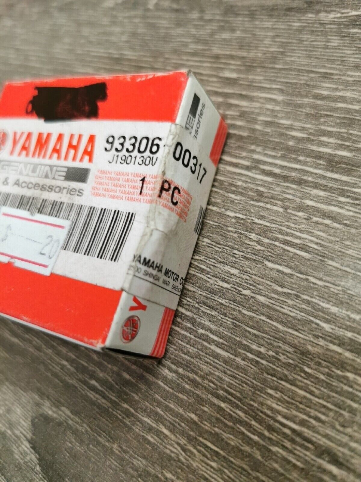 NEW NOS YAMAHA YZ250  2003 -  2013  BEARING  93306-00317-00   Y54
