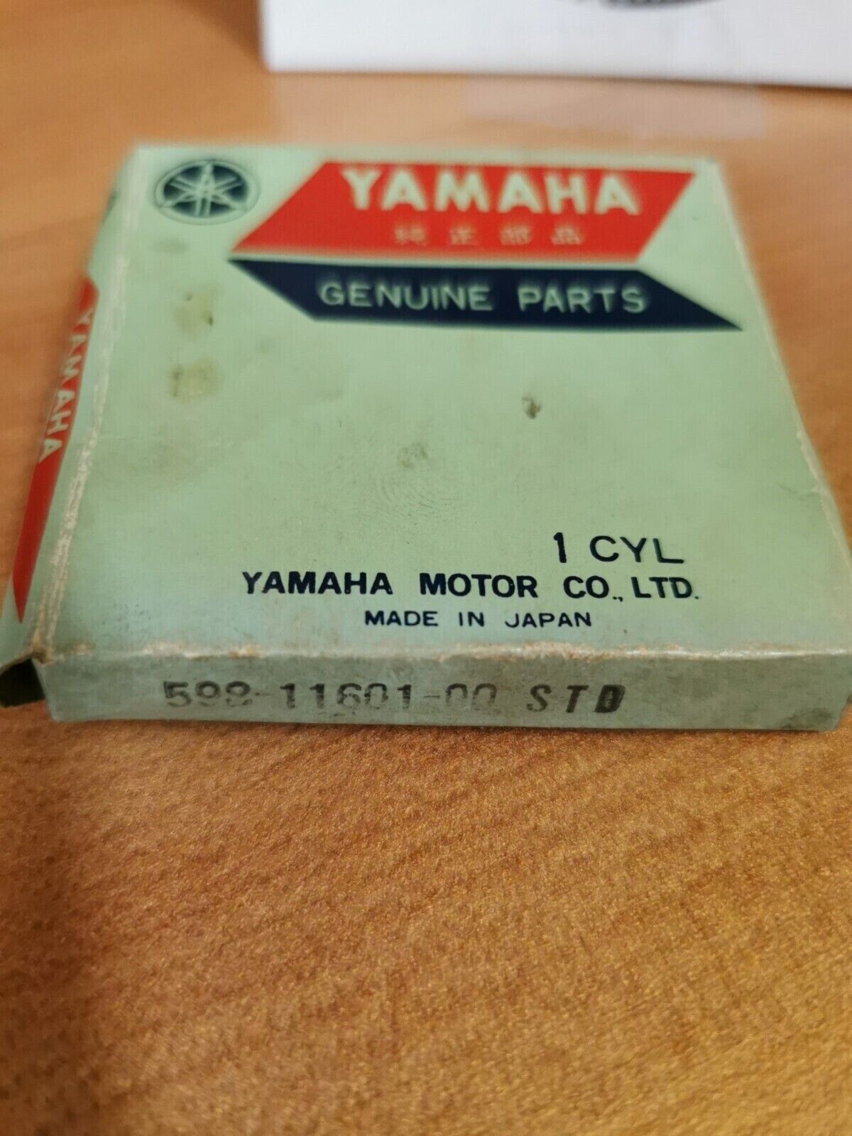 NOS YAMAHA   PISTON RING SET STD 598-11601-00-00 Y48