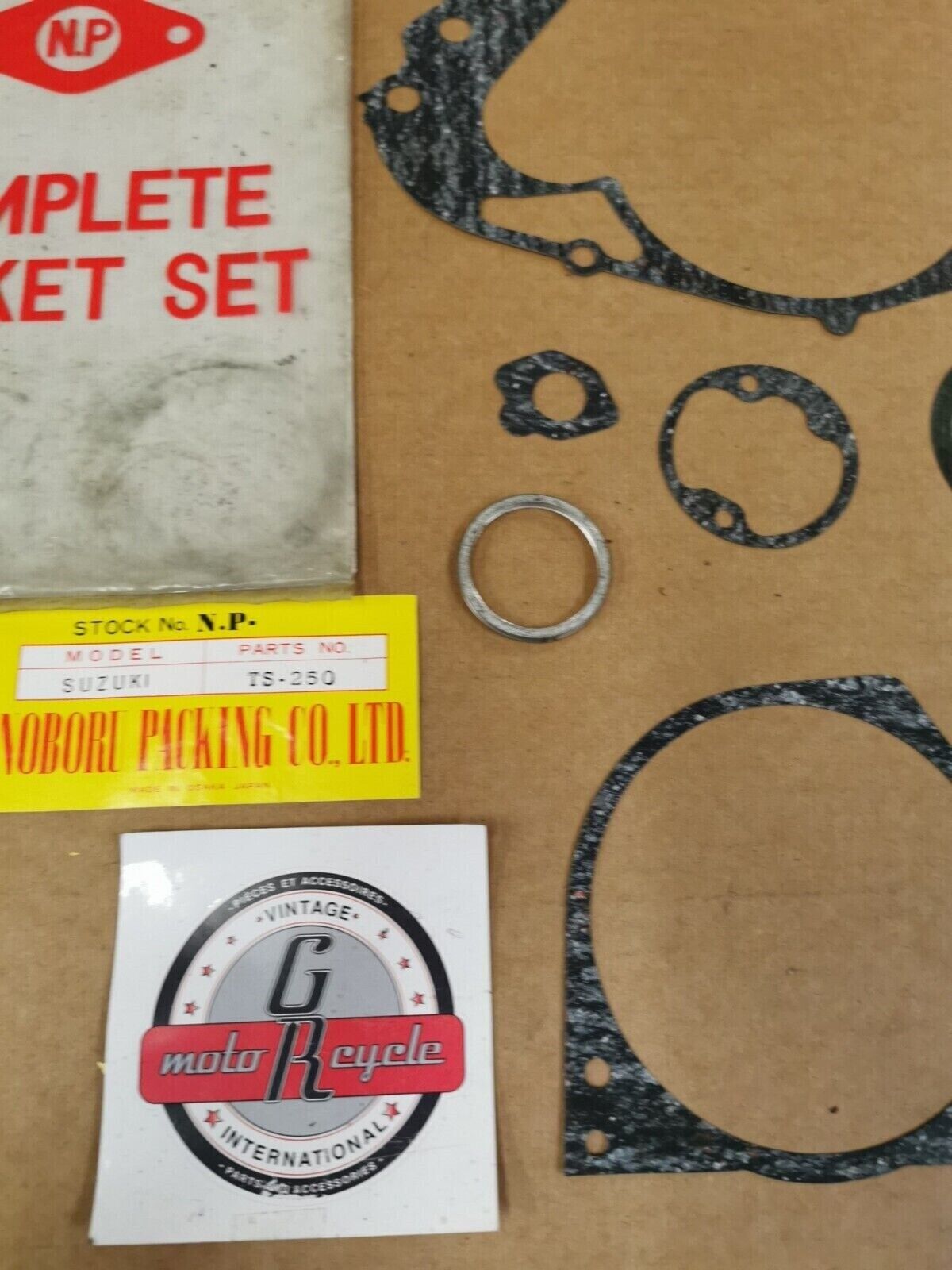 NOS NOBORU SUZUKI TS250 GASKET KIT INCOMPLETE J49