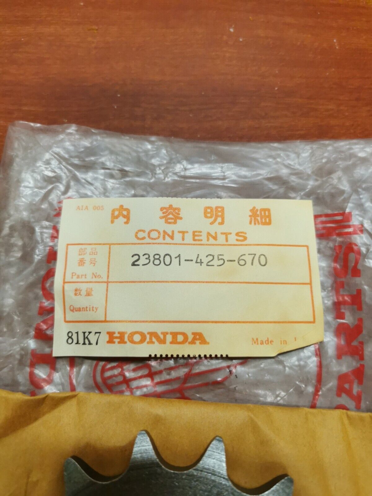 NOS Honda 1979 CB750K,L,F DRIVE SPROCKET (15T) 23801-425-670 H64