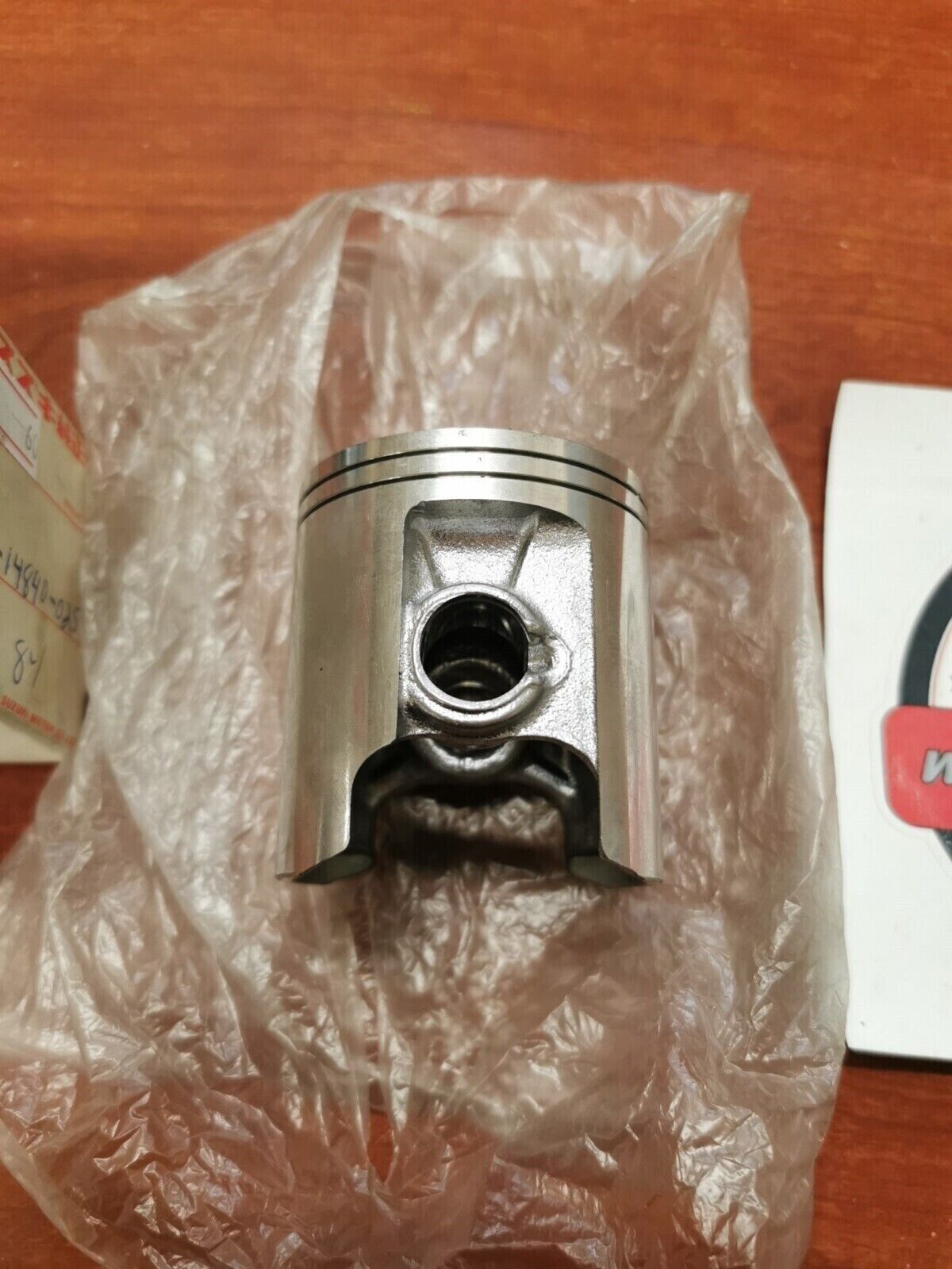 NOS SUZUKI 1984 RM125 PISTON OS. 0.25 12110-14503-025 SUB. 12103-14840-025 S30