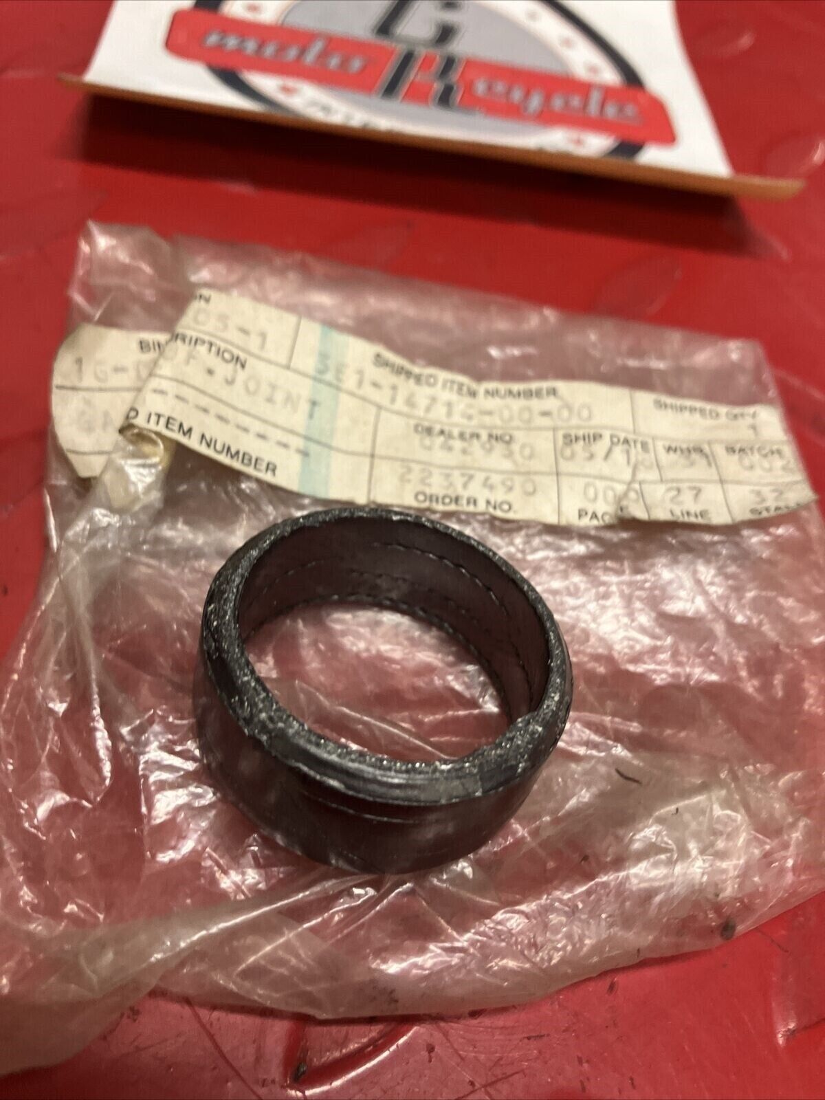 NOS YAMAHA EXHAUST MUFFLER JOINT GASKET 3E1-14714-00-00 Y66