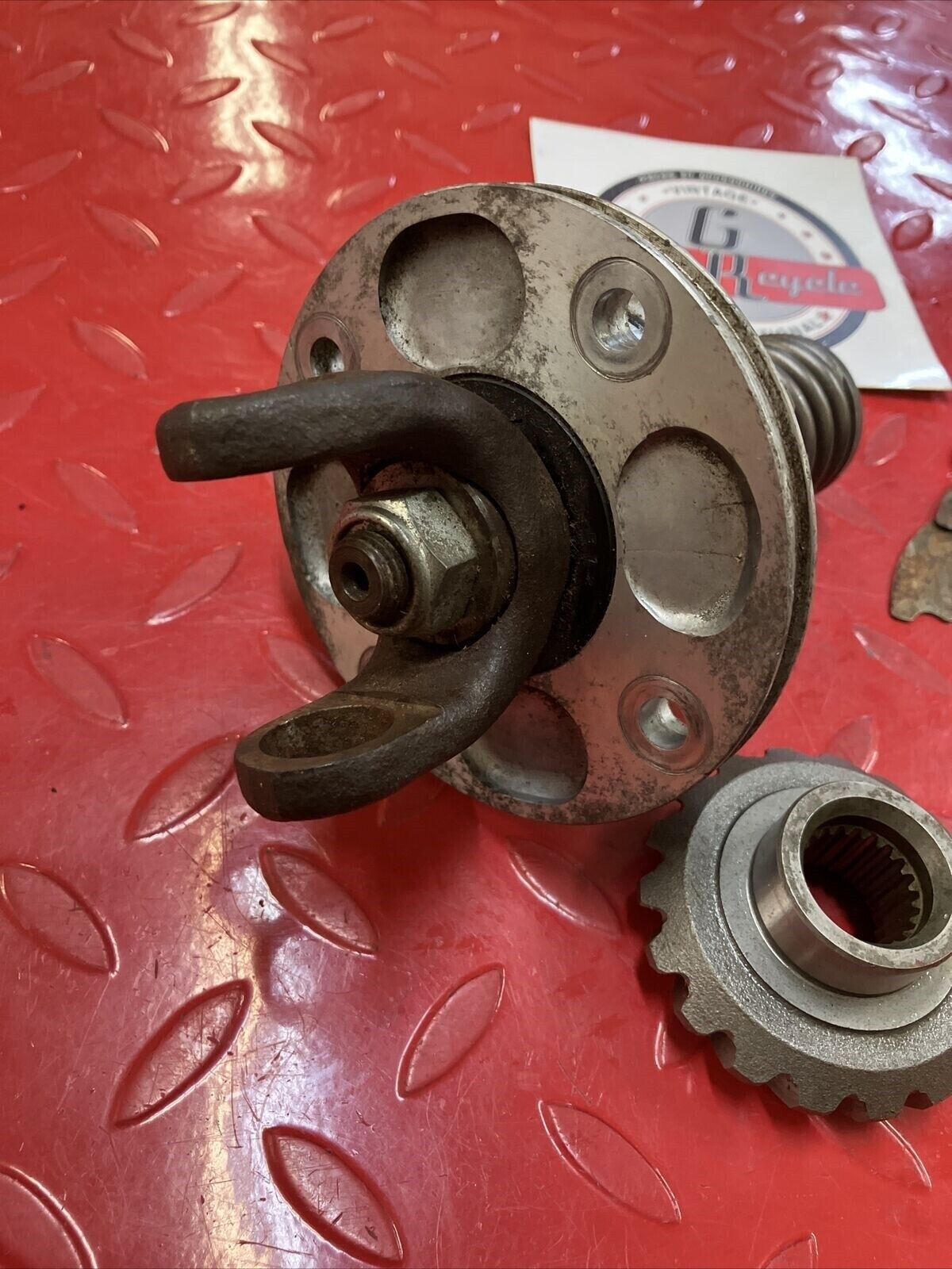 NOS Yamaha XV500 Virago 500 1983 1984 middle drive gear shaft 22U-Y1754-00-00