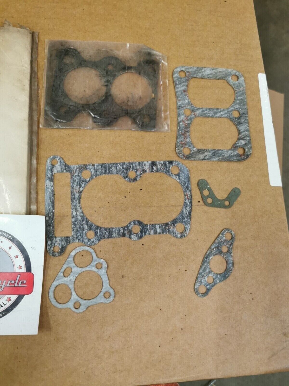 NOS HONDA 150CC CA-95 COMPLETE GASKET KIT INCOMPLETE SET J49