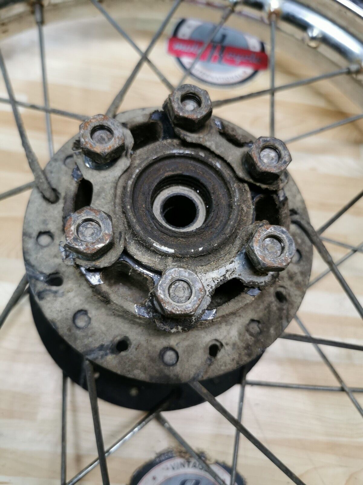 Yamaha MX175 1981 rear wheel hub rim spoke 1W1-25311-00-98