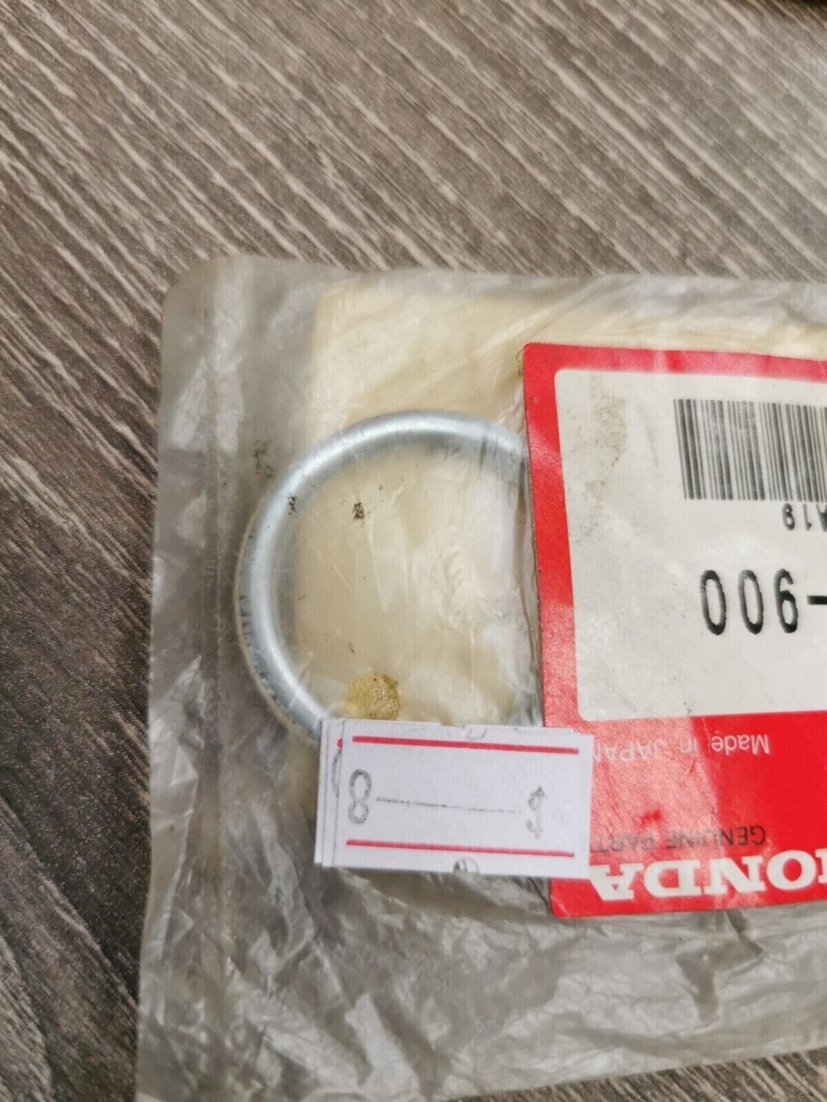 NOS HONDA CRF70F EXHAUST PIPE GASKET 18291-HB2-900 H54