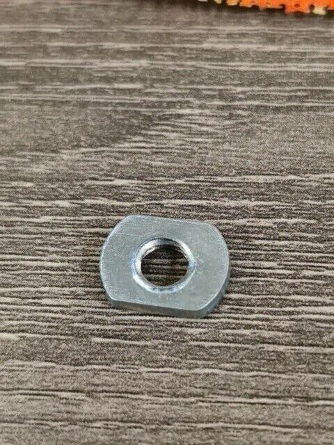 NOS SUZUKI AS50 A100 DR370 F70 NUT 09152-06002 S39