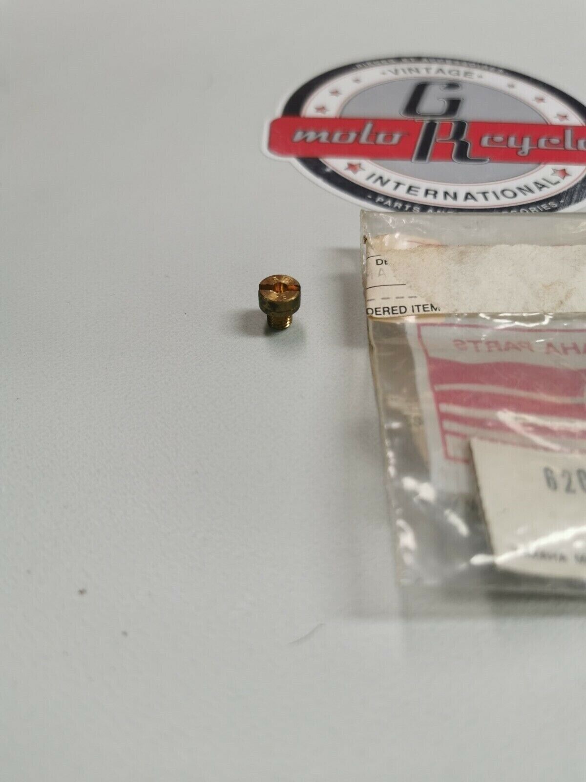 NOS Yamaha MAIN JET #75 620-14231-15-00 Y2