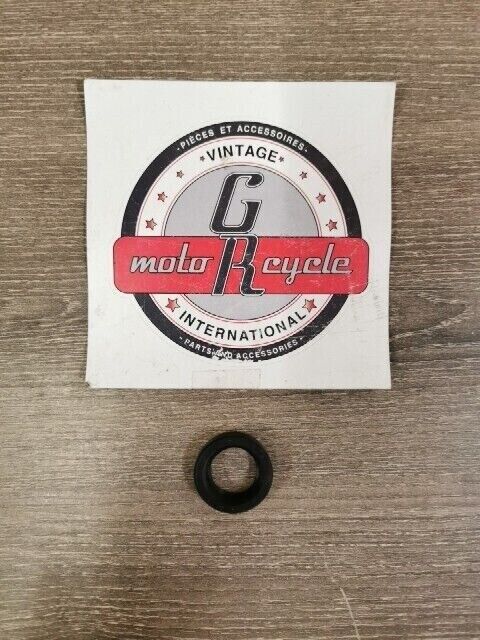 NOS YAMAHA YD1 YDS2 CA50L CT1  DT2 YF350H OIL SEAL 93101-20008-00 Y145