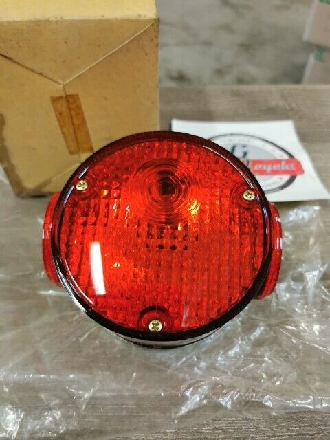 NOS YAMAHA RD250A RD200A TX750A TAILLIGHT UNIT ASSEMBLY 341-84710-60-00 Y147